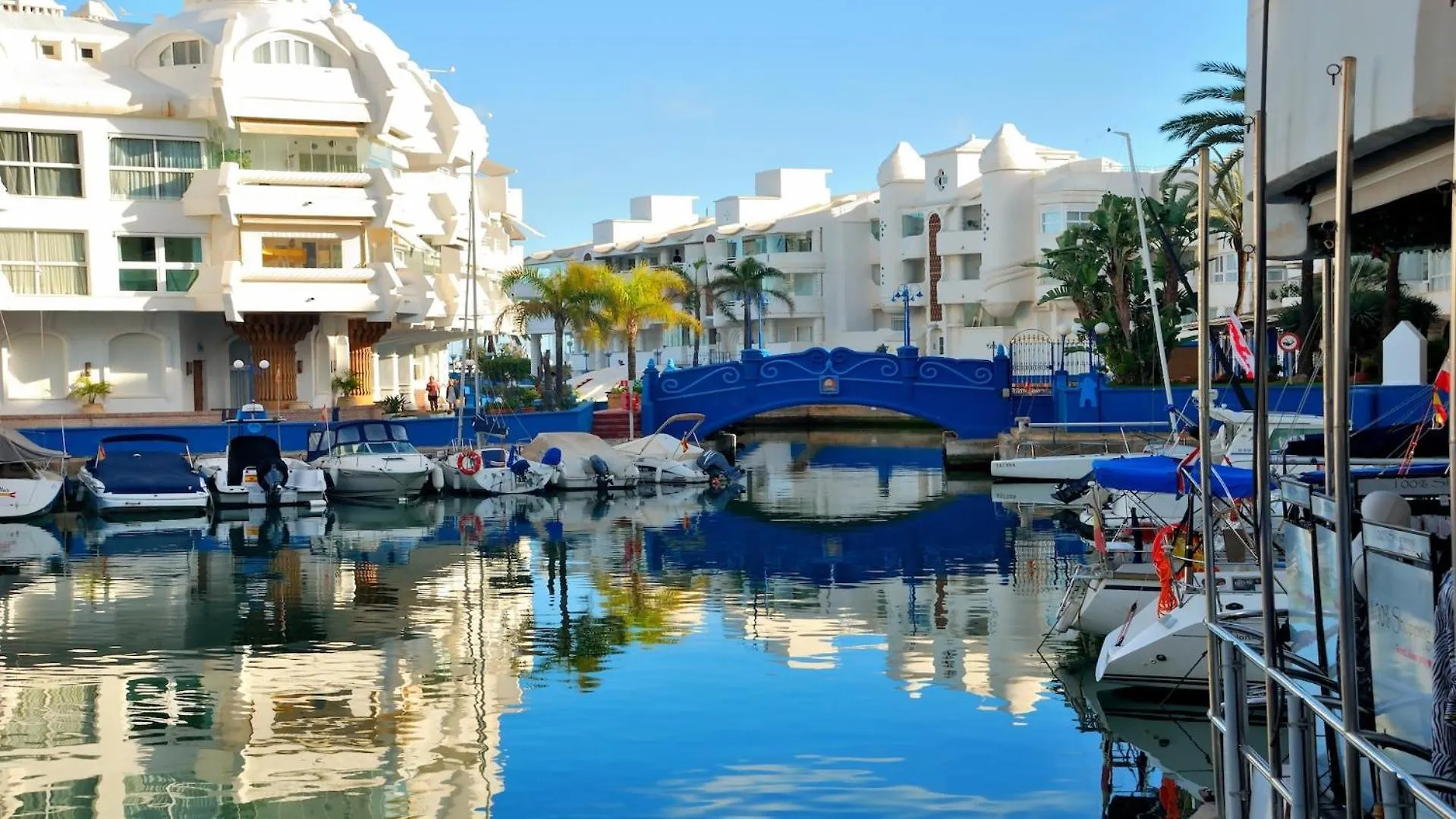 Vivienda Cronos Golf Apartment Benalmadena